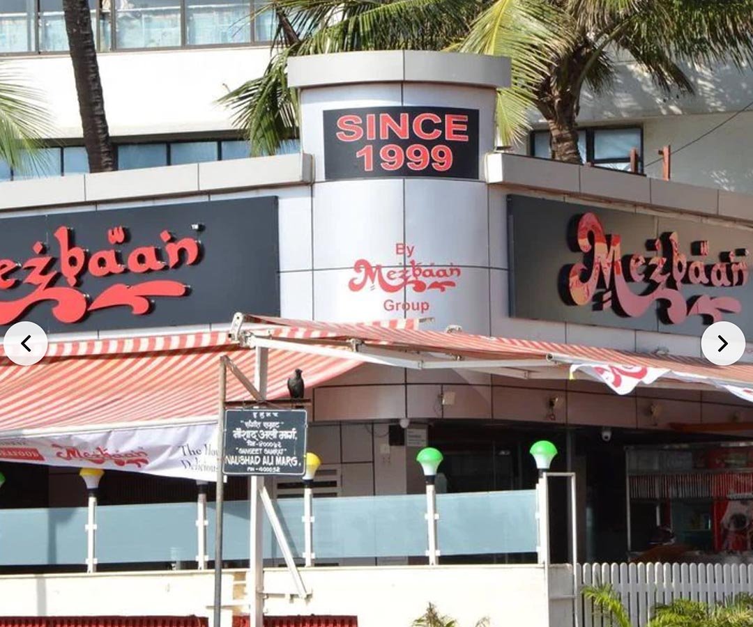 Al Rayyan Fried Chicken restaurant interior showing counter and menu